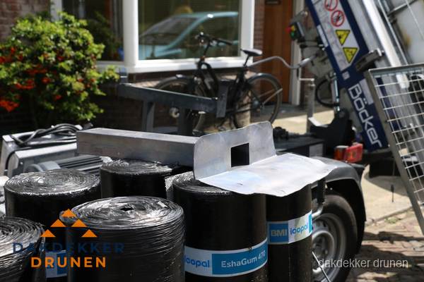 Dakbedekkingsmateriaal en dakgoot onderdelen in Drunen Dakbedekkingsmateriaal en dakgoot onderdelen in Drunen