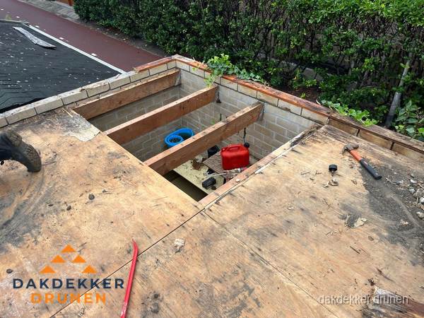 Plat dak vervangen met open constructie in Drunen Plat dak vervangen met open constructie in Drunen